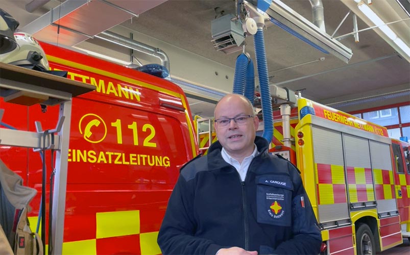 Notfallseelsorger André Carouge auf der Feuerwache Mettmann