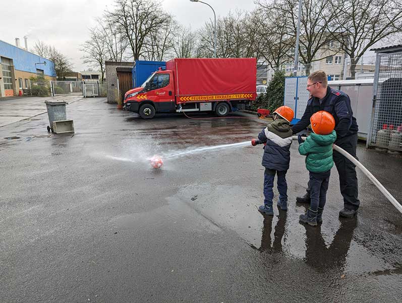 Väter-Kinder-Morgen bei der Feuerwehr