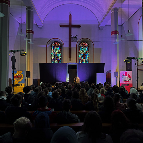 Theaterstück „Radikal" der Comic On! Theaterstück „Radikal" der Comic On!